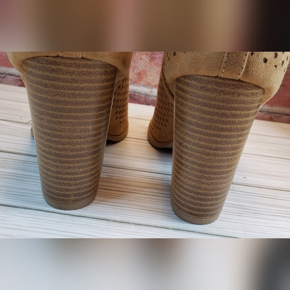 Qupid Tan Chunky-Heeled Open-toed Booties size 8.5 (sy203) - Picture 7 of 10